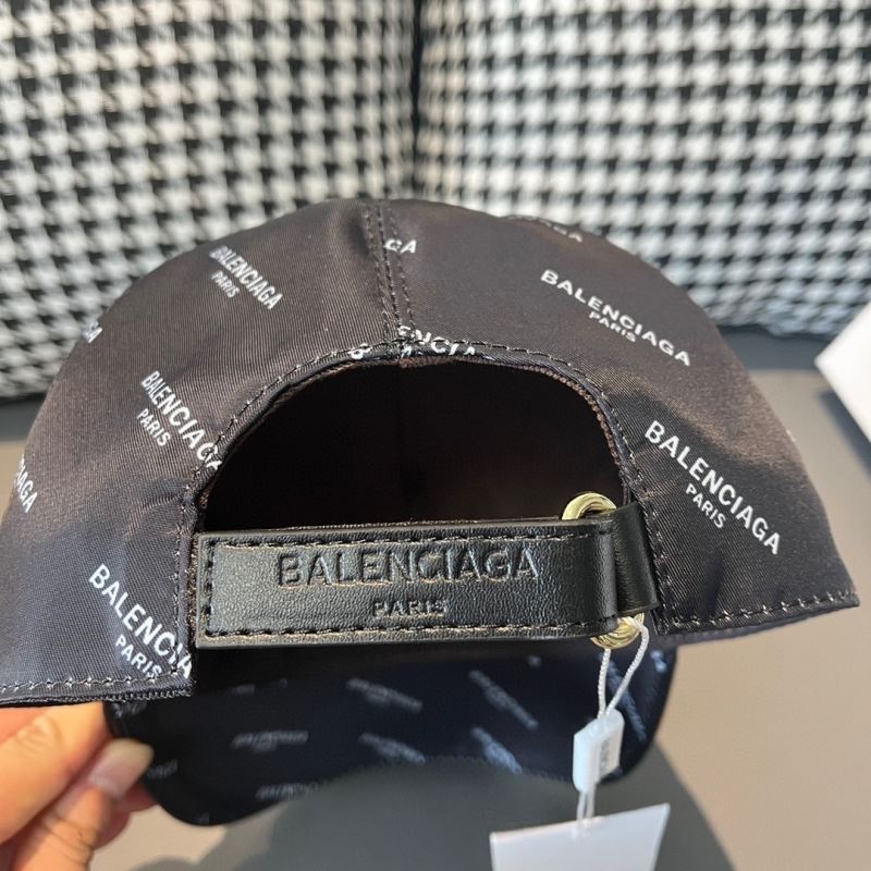 BALENCIAGA